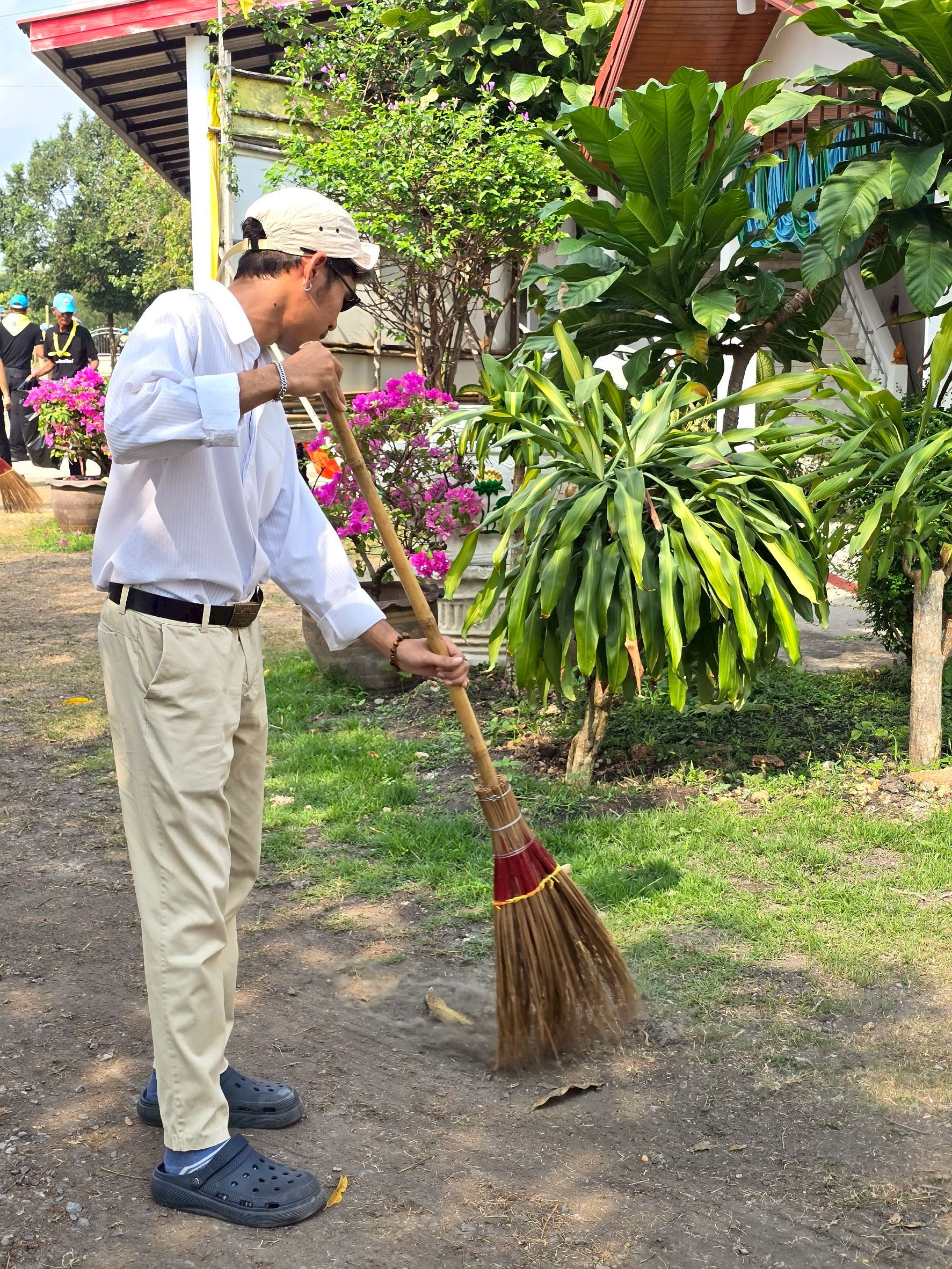 title - วันที่ 24 กุมภาพันธ์ 2569 นายวิทูล ประดิษฐบุญ มอบหมายให้  เจ้าหน้าที่ ส.ป.ก.ปราจีนบุรี เข้าร่วม กิจกรรมจิตอาสา เนื่องในวันที่ระลึก พระบาทสมเด็จพระพุทธเลิศหล้านภาลัย
